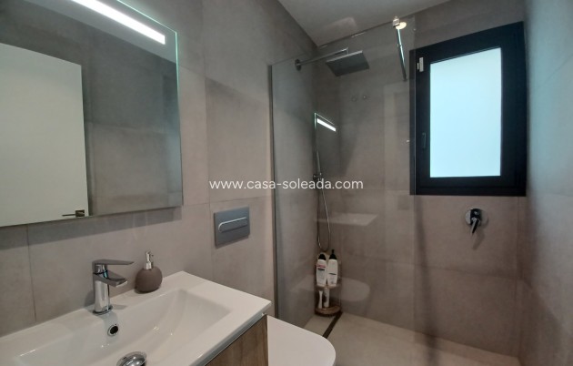 Reventa - Villa - Pilar de la Horadada