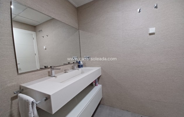 Resale - Villa - Los Dolses