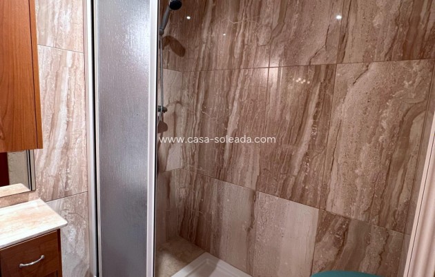 Resale - Apartment / flat - Torrevieja