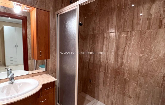Resale - Apartment / flat - Torrevieja