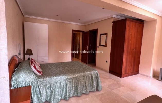 Resale - Apartment / flat - Torrevieja