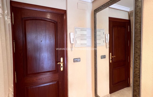 Resale - Apartment / flat - Torrevieja