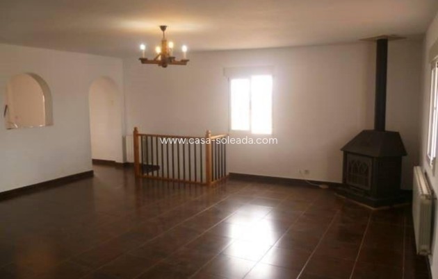 Resale - Villa - Yecla
