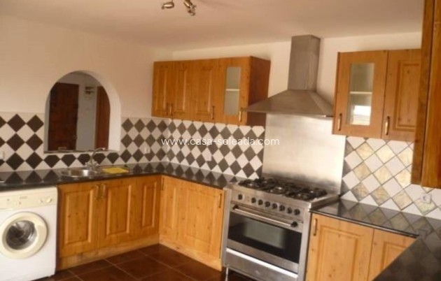 Resale - Villa - Yecla