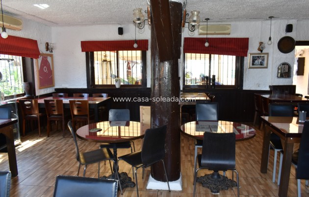 Revente - Commercial - Ciudad Quesada