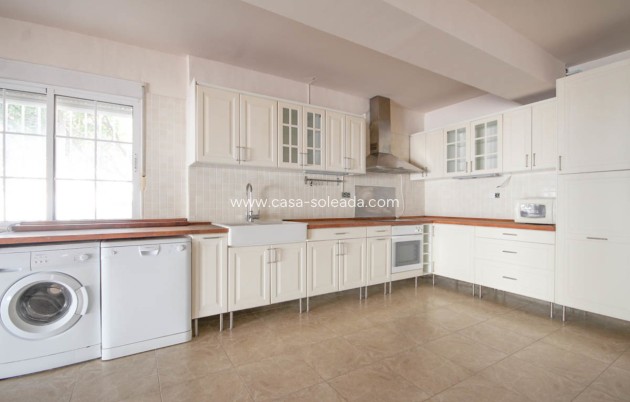 Resale - Villa - La Zenia