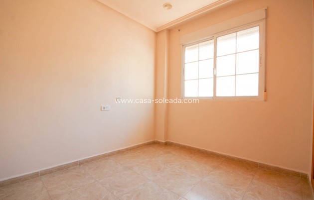 Resale - Villa - La Zenia