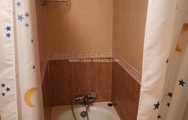 Herverkoop - Appartement / flat - Formentera de Segura - Los Palacios