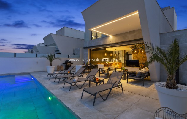 Revente - Villa - Ciudad Quesada