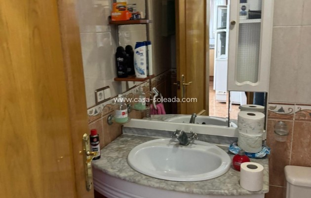Herverkoop - Appartement / flat - Torrevieja - Las Piscinas Naturales