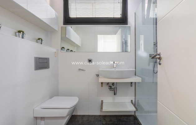 Revente - Villa - San Juan de Alicante