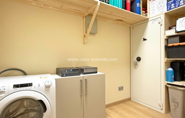 Reventa - Comercial - Torrevieja