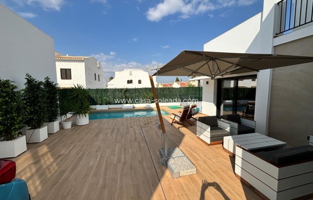 Herverkoop - Villa - Ciudad Quesada