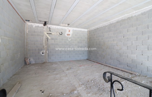 Revente - Commercial - Benimar