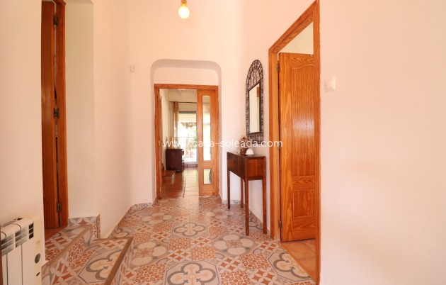 Resale - Country Property/Finca - Benijofar