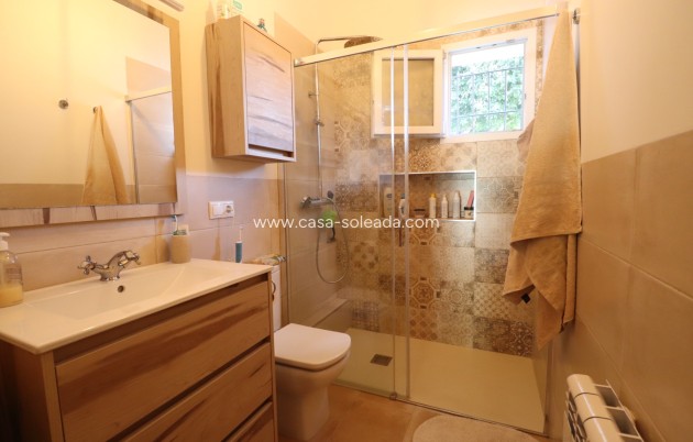 Resale - Country Property/Finca - Benijofar