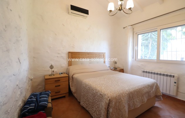 Resale - Country Property/Finca - Benijofar