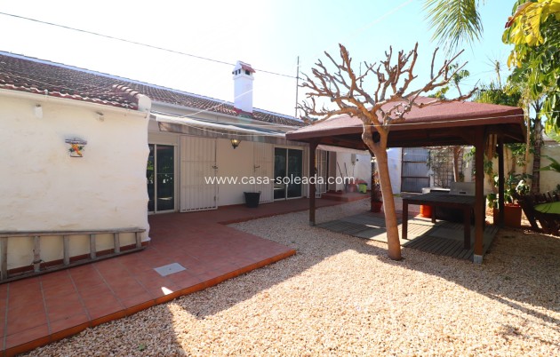 Resale - Country Property/Finca - Benijofar