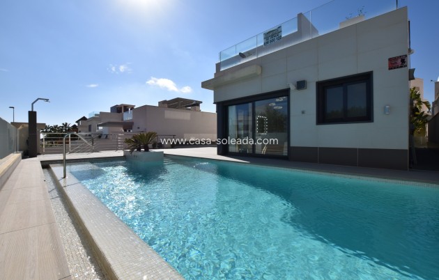 Resale - Villa - San Miguel de Salinas