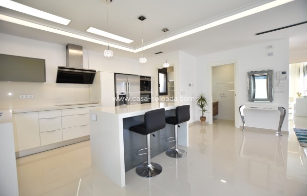 Resale - Villa - San Miguel de Salinas
