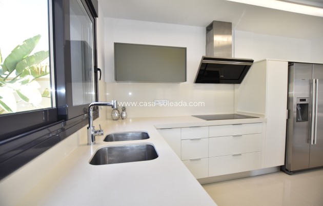 Resale - Villa - San Miguel de Salinas