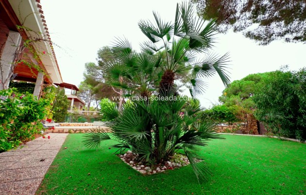 Herverkoop - Villa - Dehesa De Campoamor