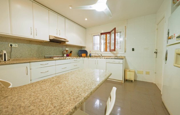 Herverkoop - Villa - Dehesa De Campoamor