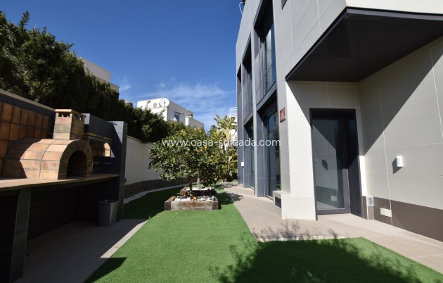 Resale - Villa - San Miguel de Salinas