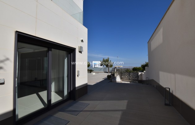 Resale - Villa - San Miguel de Salinas