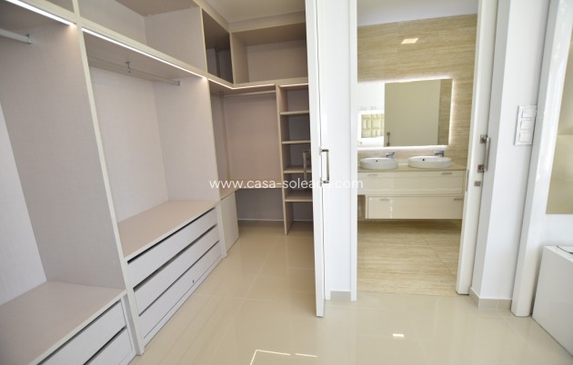 Resale - Villa - San Miguel de Salinas