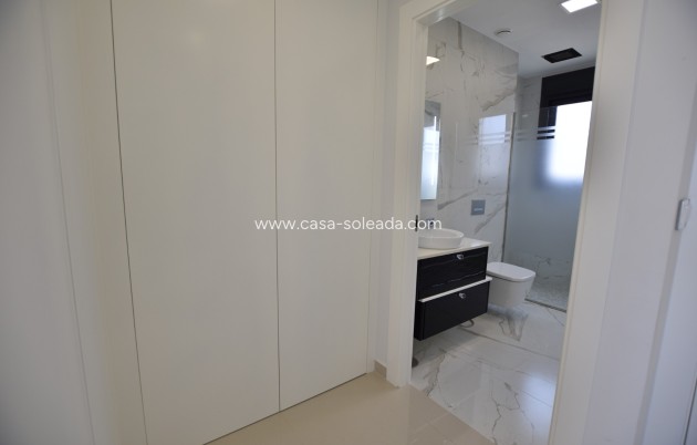 Resale - Villa - San Miguel de Salinas