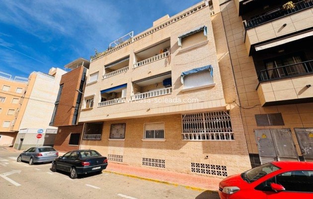 Resale - Apartment / flat - La Mata - Costa Blanca