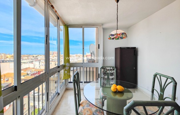 Reventa - Apartamento / piso - Torrevieja