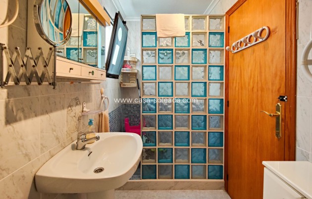 Reventa - Apartamento / piso - Torrevieja