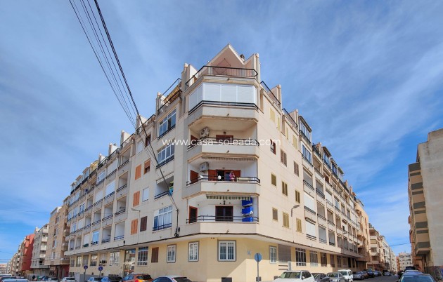 Reventa - Apartamento / piso - Torrevieja