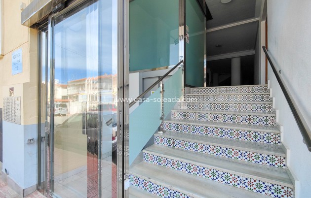 Reventa - Apartamento / piso - Torrevieja