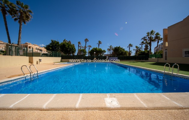 Resale - Villa - Torrevieja - Cabo cervera