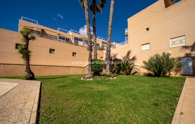 Resale - Villa - Torrevieja - Cabo cervera