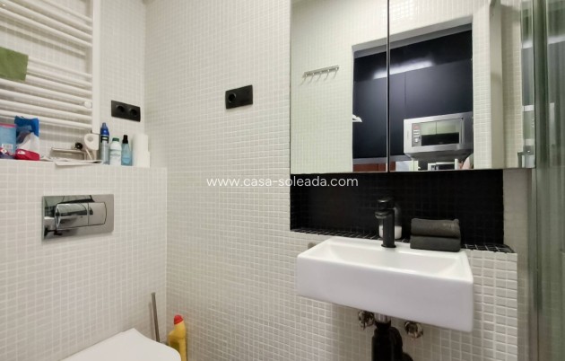 Resale - Apartment / flat - Torrevieja - Center