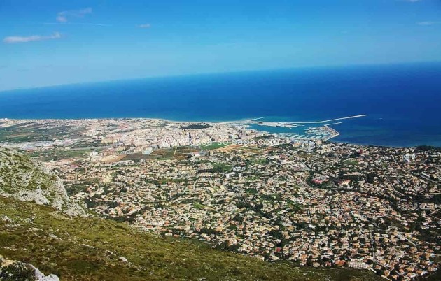 Neue Gebäude - Wohnung - Denia - Dénia
